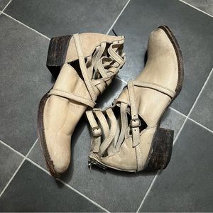 FreeBird Stair Booties